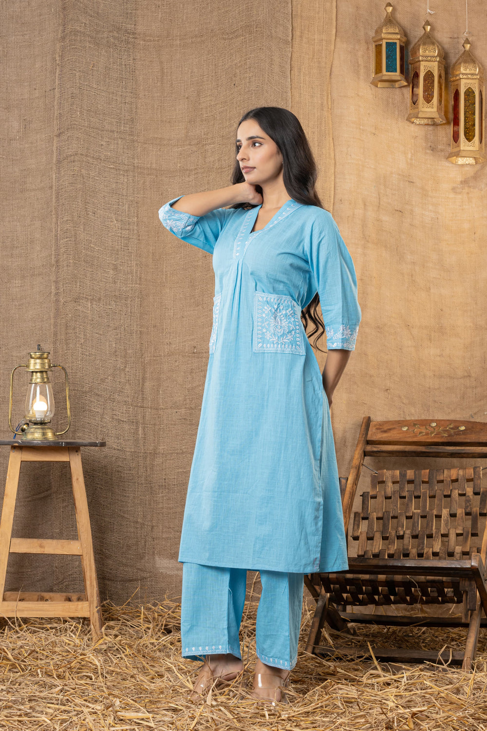 Neelara Hand-Embroidered Kurta Pant Set