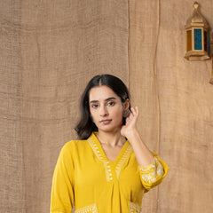 Sunehri Hand-Embroidered Kurta Pant Set