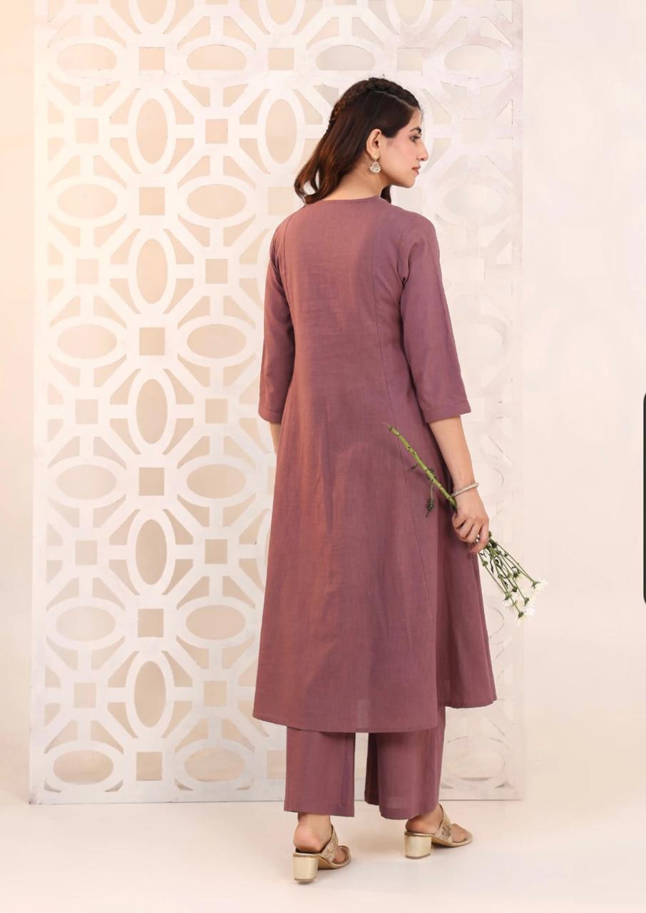 Mehru Geometric Embroidered Kurta Set