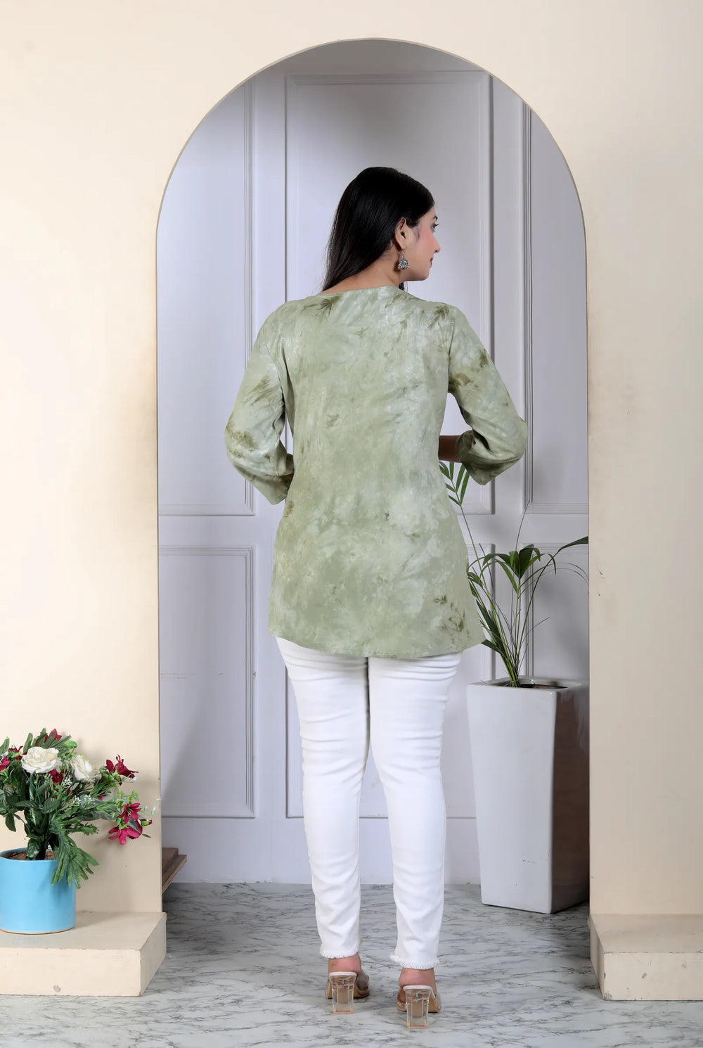 Chikankari Top