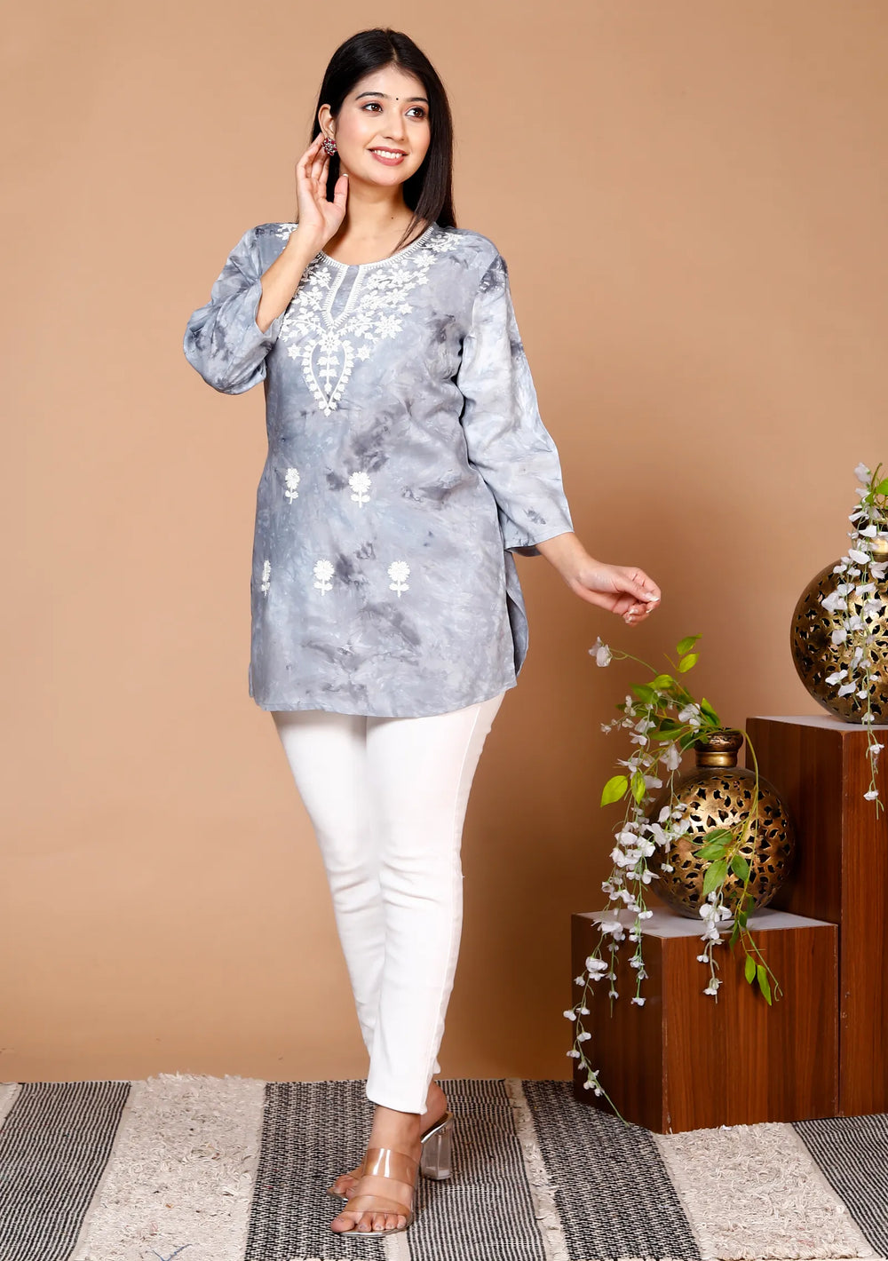Chikankari Top