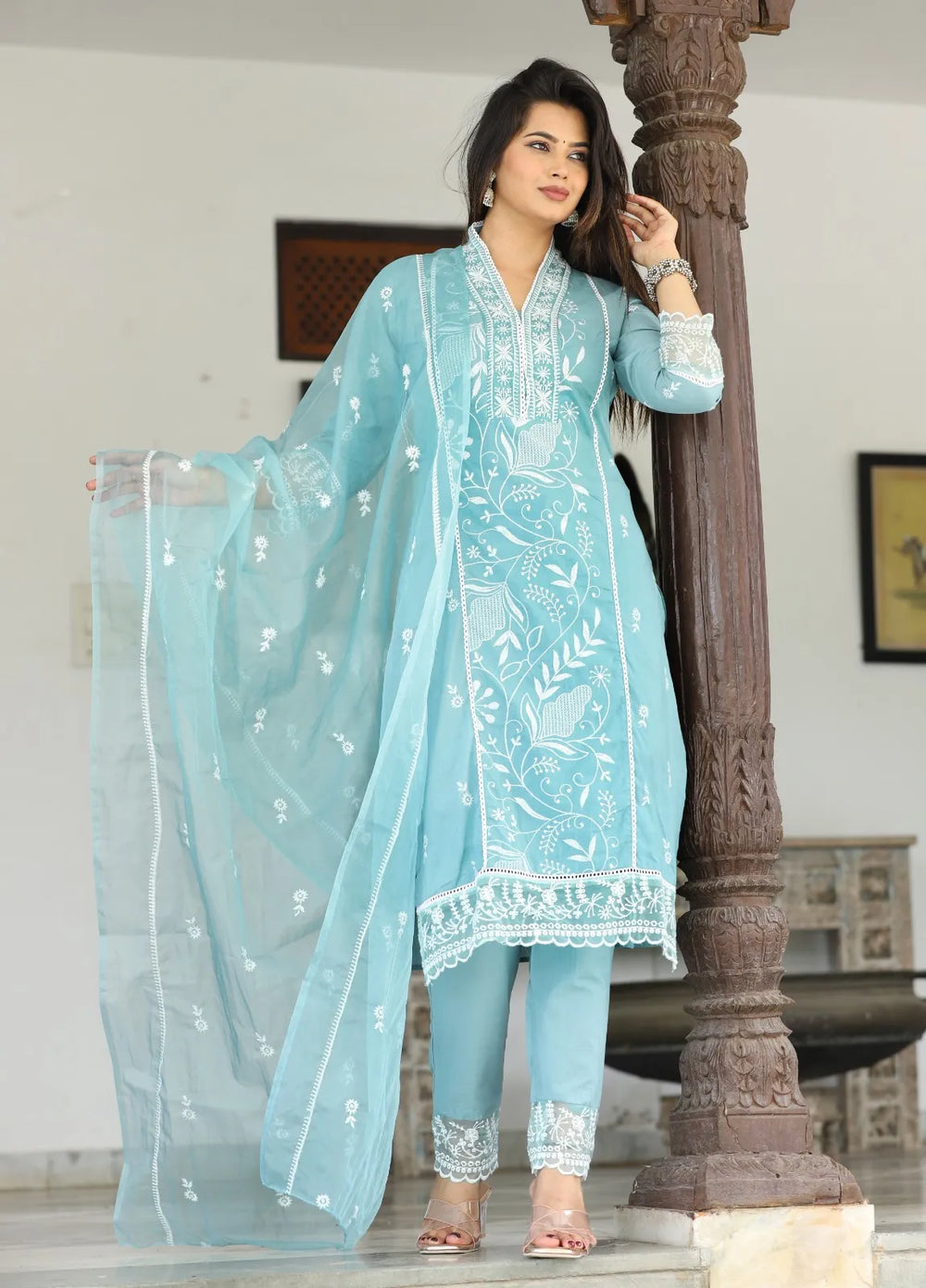 Lucknowi Suit Set