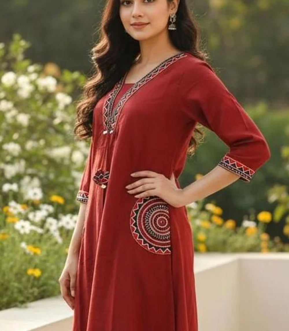 Abhivani Women's Straight Kurta with Pant Set
