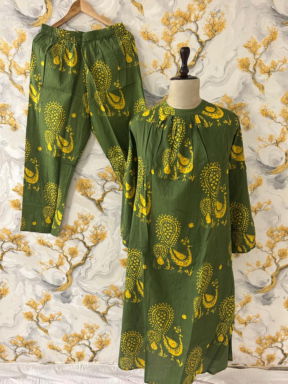 Aarohi Green Printed Kurta Set