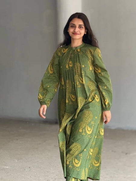 Aarohi Green Printed Kurta Set