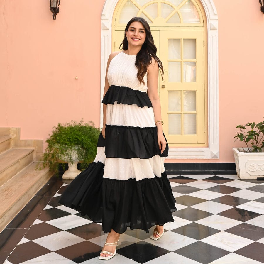 Classic Ivory & Noir Flared Maxi Dress