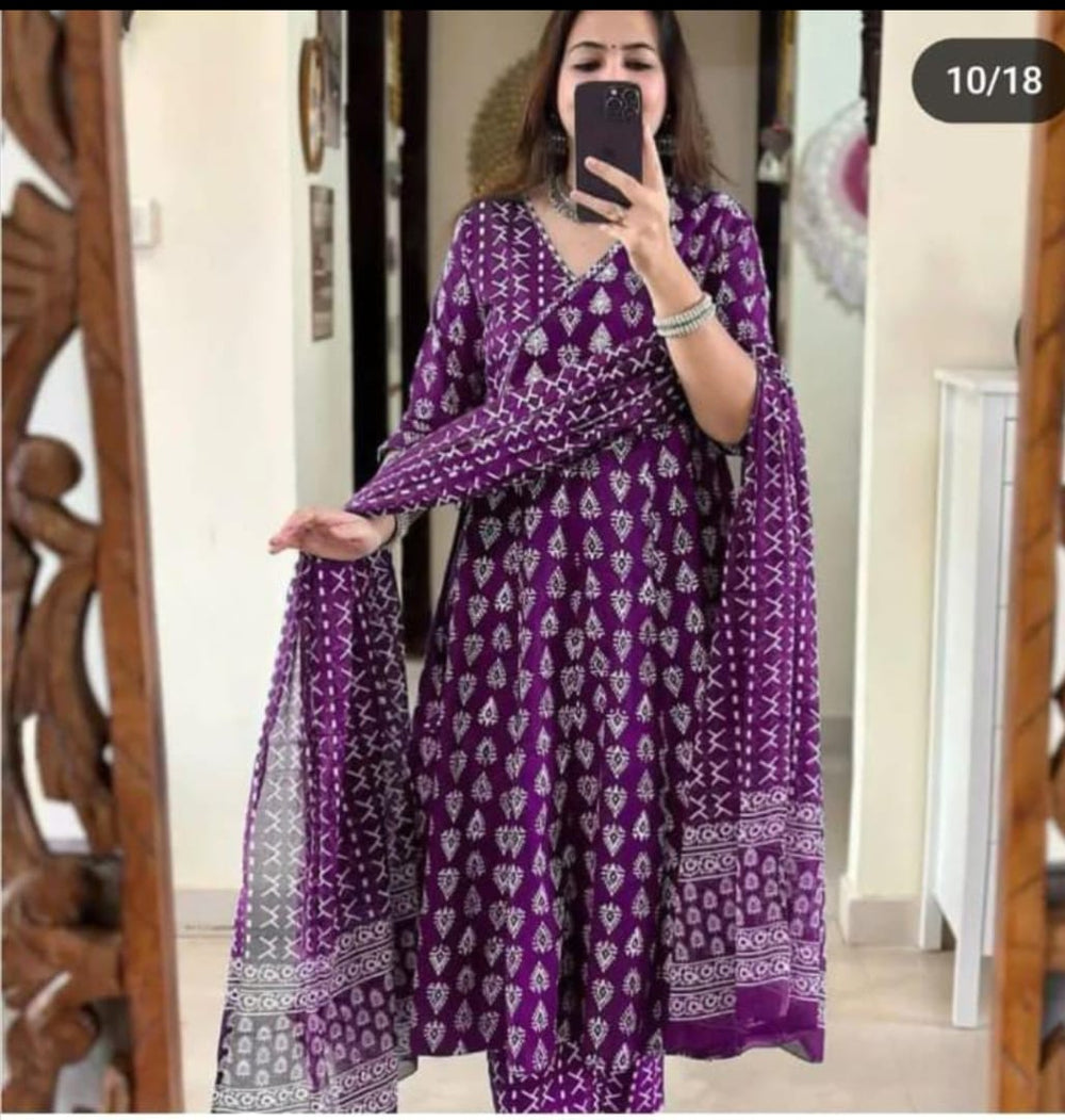 Amethyst Bloom Printed Kurta Pant Set