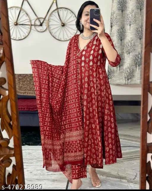 Crimson Heritage Printed Kurta Set with Dupatta