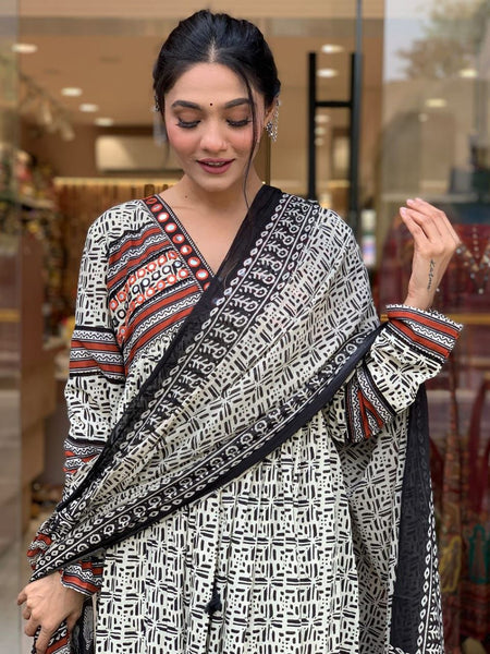 Ivory Noir Tribal Print Kurta Set with Dupatta