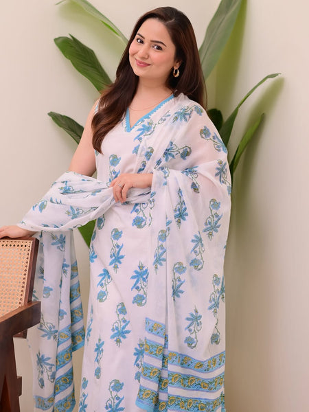 Azure Bloom Printed Kurta Set with Dupatta