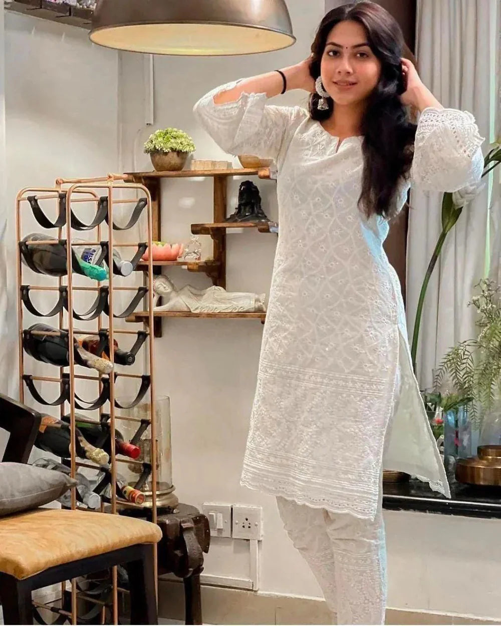 Noor-e-Ivory Chikankari Kurta Pant Set