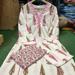 “Lavender Noor” Cotton Kurta Pant Dupatta Set