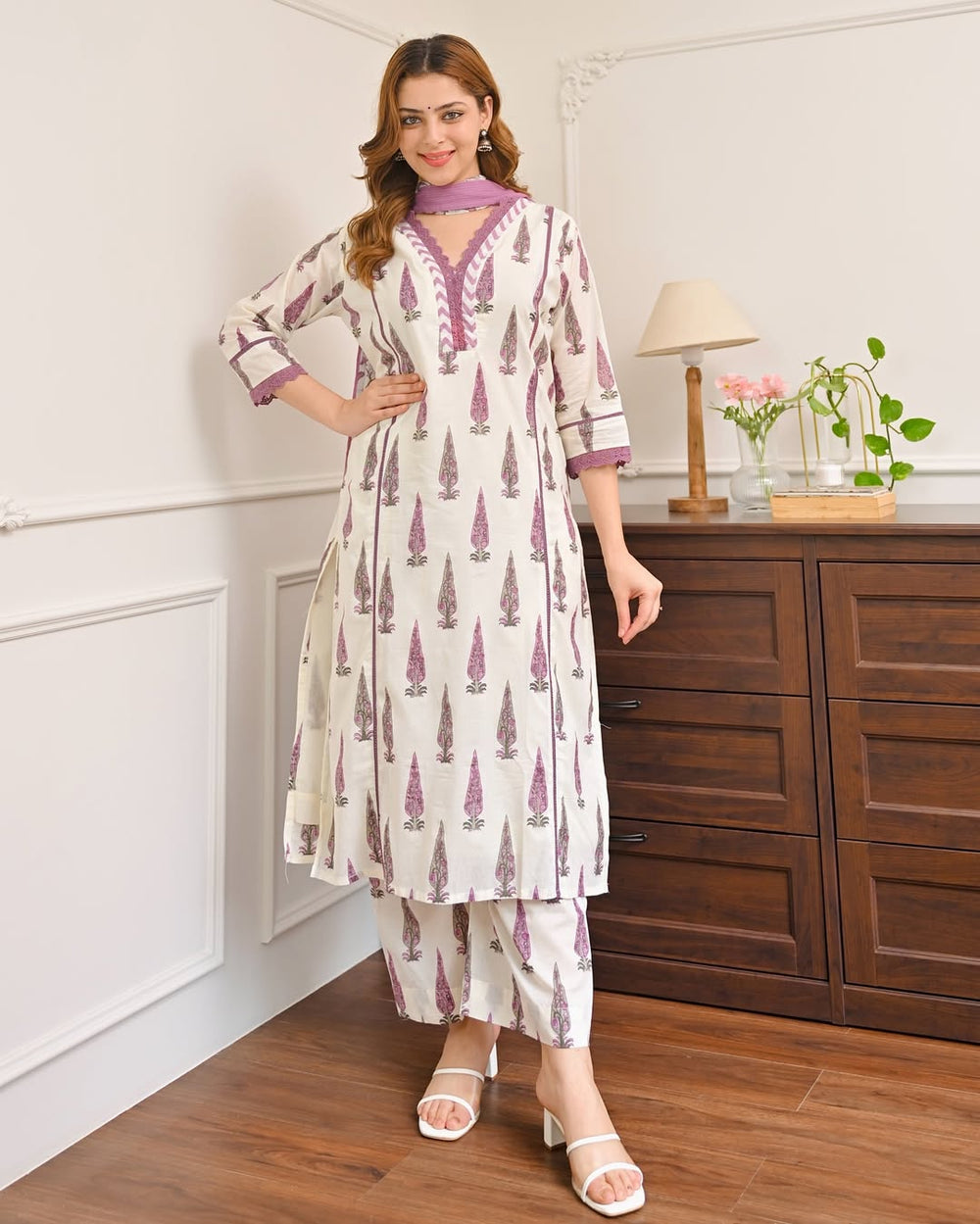 “Lavender Noor” Cotton Kurta Pant Dupatta Set