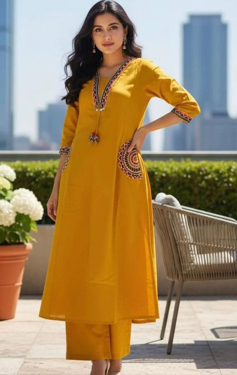 Abhivani Women's Straight Kurta with Pant Set