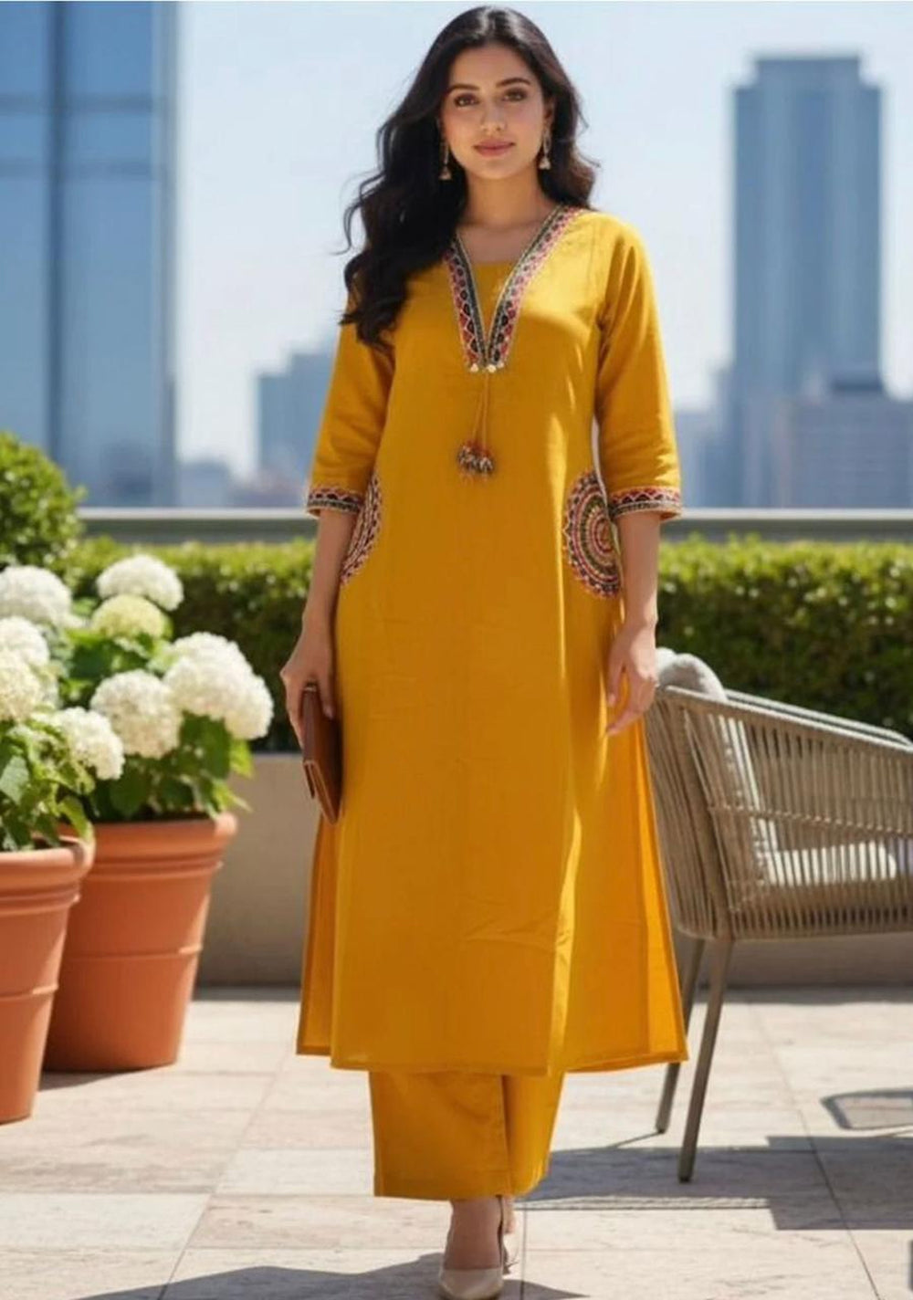 Abhivani Women's Straight Kurta with Pant Set