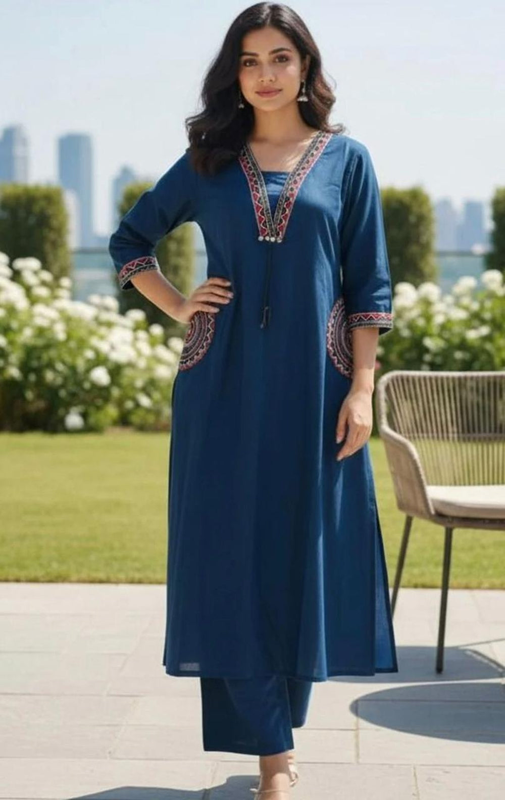 Abhivani Women's Straight Kurta with Pant Set