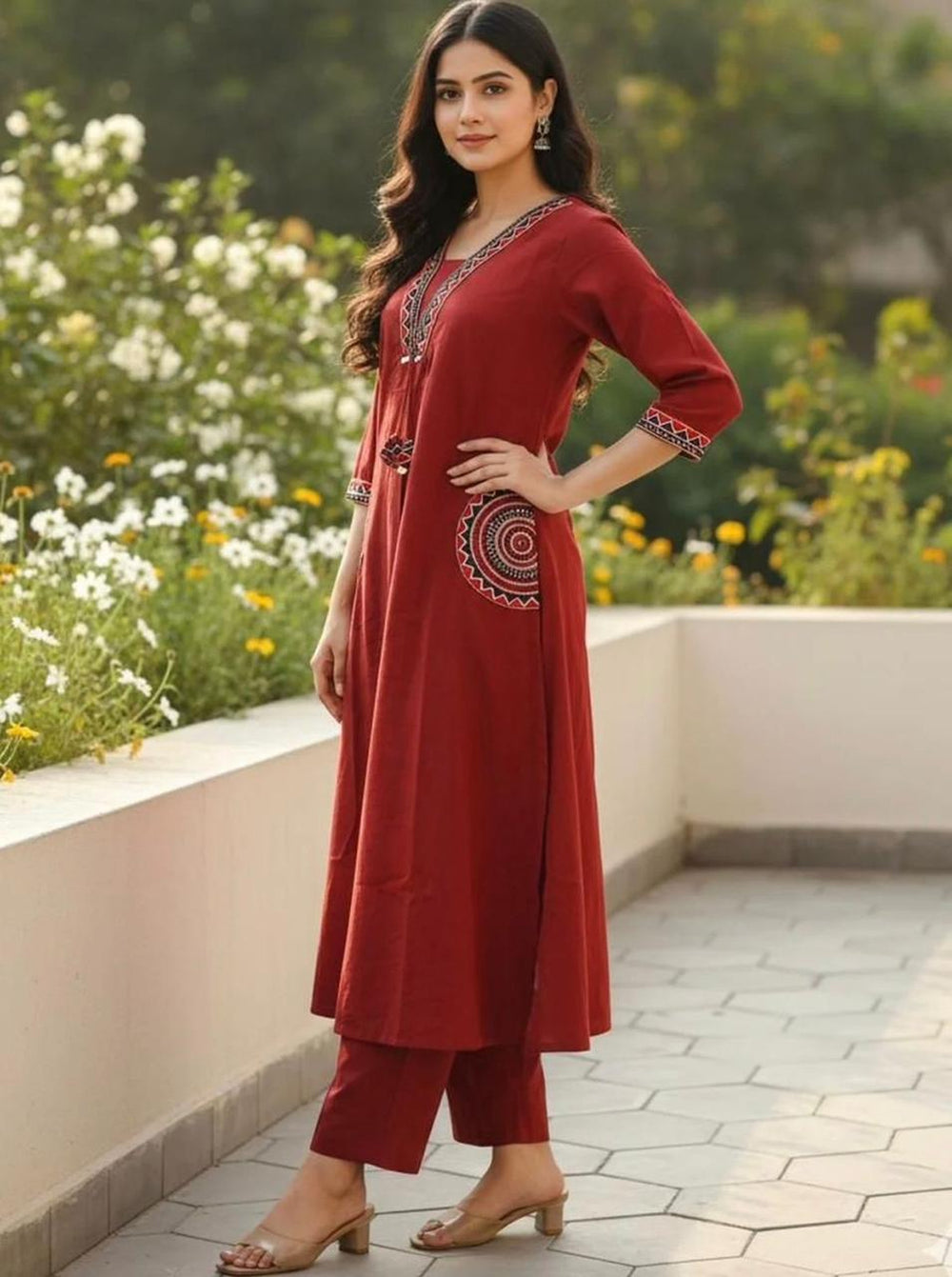 Abhivani Women's Straight Kurta with Pant Set