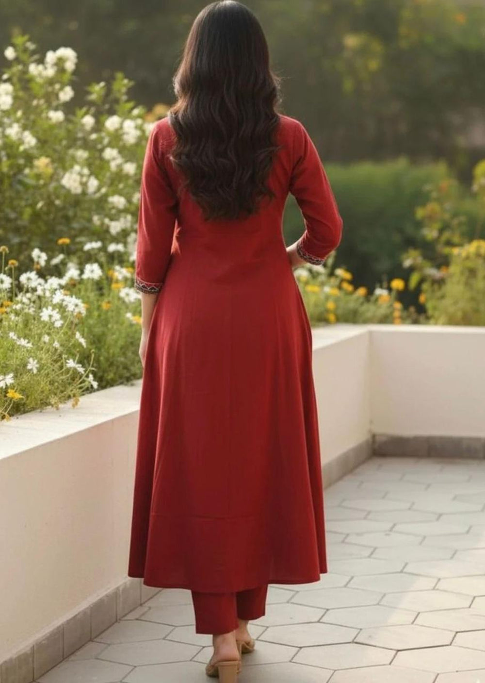 Abhivani Women's Straight Kurta with Pant Set