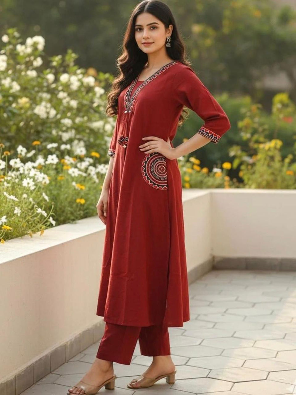 Abhivani Women's Straight Kurta with Pant Set